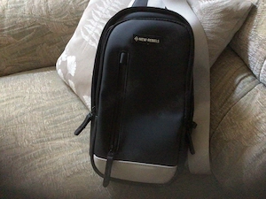  Umhänge  Brusttasche Neu , NEW Rebels 