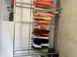 Showroomeinrichung zu verkaufen
