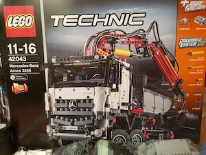 Lego Technik 42043 MB Arocs, zerlegt