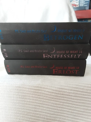 House of Night, P.C Cast und Kristin Cast, Band Nr.2, Nr. 11 und Nr. 12 gebundene Ausgaben