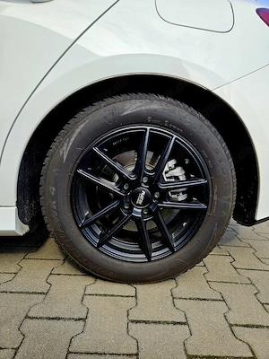 A-Klasse ALU Räder kompl. mit Winterreifen Firestone Winterhawk