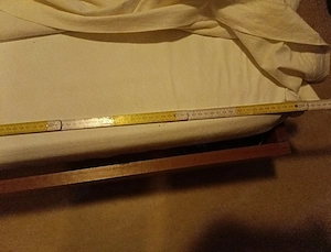 Schlafzimmer Bett, Schrank, Nachttisch es muss abgeholt werden bis 31.07.2026