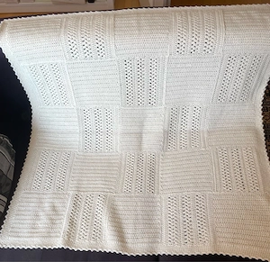 Häkeldecke für Babys, cremefarben, 90 x 90