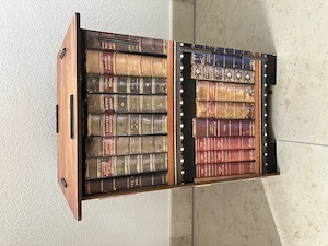 Hocker mit Vintageprint