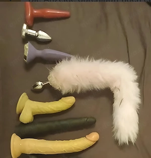 Suche dom. Person (Mann Frau), um mich online Langfristig zur Sissy trainiert uvm. 