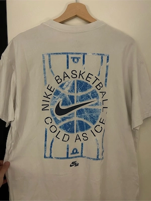 Sonder edition Nike T-Shirt x Basketball
