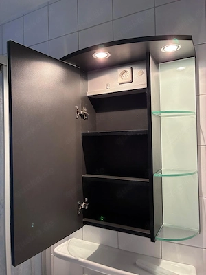 Badezimmermöbel