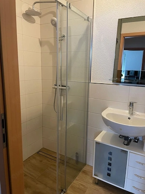 Provisionsfrei! 2 moderne Eigentumswohnungen mit Wärmepumpe & Solar! Bild 4