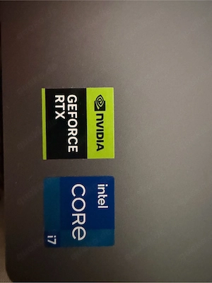 Lenovo LOQ 17 (17IRX10) Gaming-Laptop