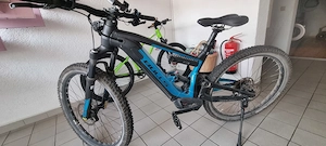 Ich biete hier mein gut erhaltenes EBike der Marke Bulls E-Stream EVO TR 1 in einem schönen Blauton 