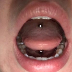 Bläser sucht ausdauernden Schwanz regelmäßig Deepthroat & Facefuck