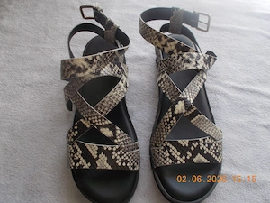 NEU!! Damen Sandalen Andra von Bär, beige schwarz Gr. 41