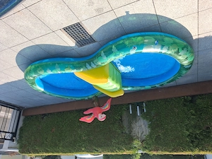 Badelandschaft mit Rutsche für Kleinkinder zu verkaufen.