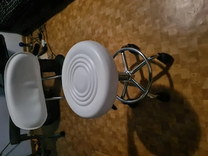 Kosmetik Stuhl klein  Bild 3