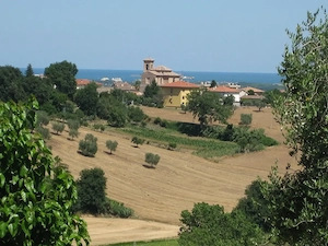 Südl. Rimini - Ferienhaus mit Meerblick , 5 km zum Meer, bis zu 10 Personen - - günstig - Bild 3