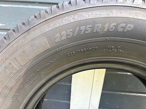 4x Michelin Agilis Camping 225 75 R16CP  DOT 5023