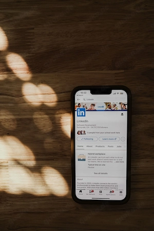 LinkedIn Ghostwriting & Profilmanagement für Experten und Unternehmen