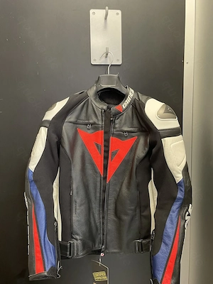 Dainese Motorrad Lederjacke Gr. 44 G. Super Speed C2 Pelle in Nero Bianco Blu