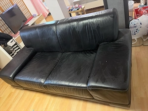 Couch schwarz zu verschenken