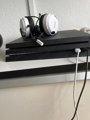 ich verkaufe meine ps4 pro