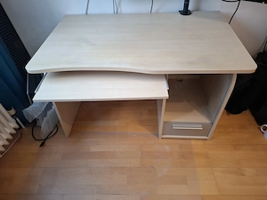 Schreibtisch mit Rolladenachrank