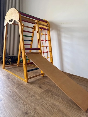 Rina Gym Klettergerüst