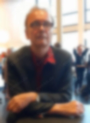 Dev. Lady mollig oder schlank gesucht, reifer Herr, 65, schlank , streng und erfahren