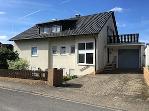 5-Zimmer DG-Wohnung mit Dachterrasse und Garage