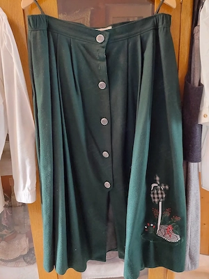 Trachtenrock und Trachtenbluse Langarm Gr. 46 gute Qualität