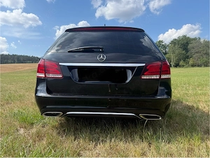 Mercedes Benz W212 Kombi (E 220)