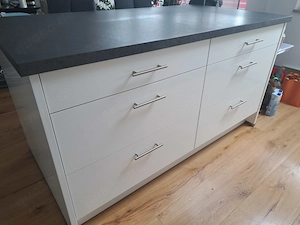 Moderne, hochwertige und sehr gepflegte Einbauküche von Reddy Bild 8