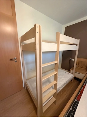 kinder Hochbett 80x160 inkl. Lattenroste und Matratzen 