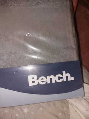 Neue Hantücher  Bench 