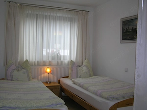 Gardinen und Store, Fensterbr. 1,5 m H. 1,35 m genäht, gereiht