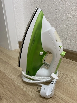 Dampfbügeleisen Studio grün weiß 3 Stufen