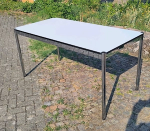 USM Haller Tische