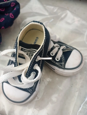 Kleinkindschuhe zu verkaufen 