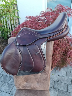 Springsattel Equiline Braun Nick Skelton 17 31