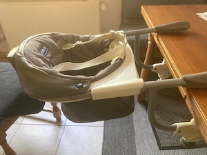 Baby- und Kleinkind Tischsitz