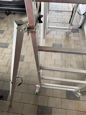 Würth Klapp-Rollgerüst mit Zubehör