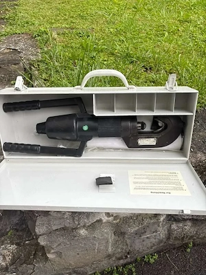 Hydraulisches Crimpwerkzeug HPM 400 novopress Bild 2