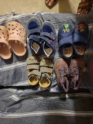 Für Flomark Verkäufer  Mädchen Kleiderpaket und Schuhe Bild 6