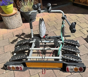 Peruzzo  Fahrradträger Hecktragesystem (Anhängerkupplung) für 3 Fahrräder