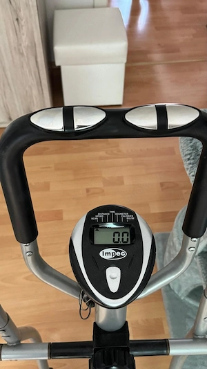 Crosstrainer   Ellipsentrainer Impec   Widerstand einstellbar Bild 2