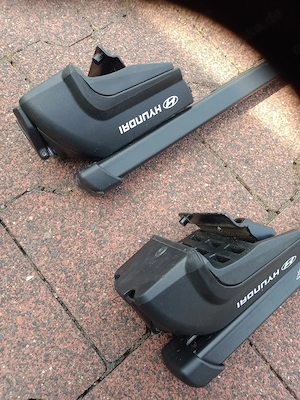 Hyundai Dachrelingträger