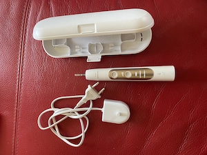 Philips Sonicare Elektrische Zahnbürste HX960 G 