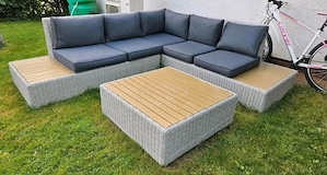 Gartenlounge mit Tisch   Sehr guter Zustand  