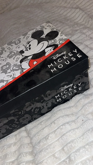 ich verkaufe Mickey Mouse Schuhe in Größe 37 neu 
