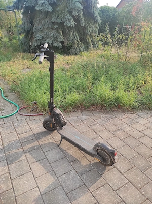 Ninebot KickScooter MAX G30D E-Scooter mit Straßenzulassung & 15Ah Zusatzakku