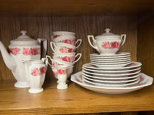 Elegantes Rosenthal Service  Classic Rose Collection , 23-tlg